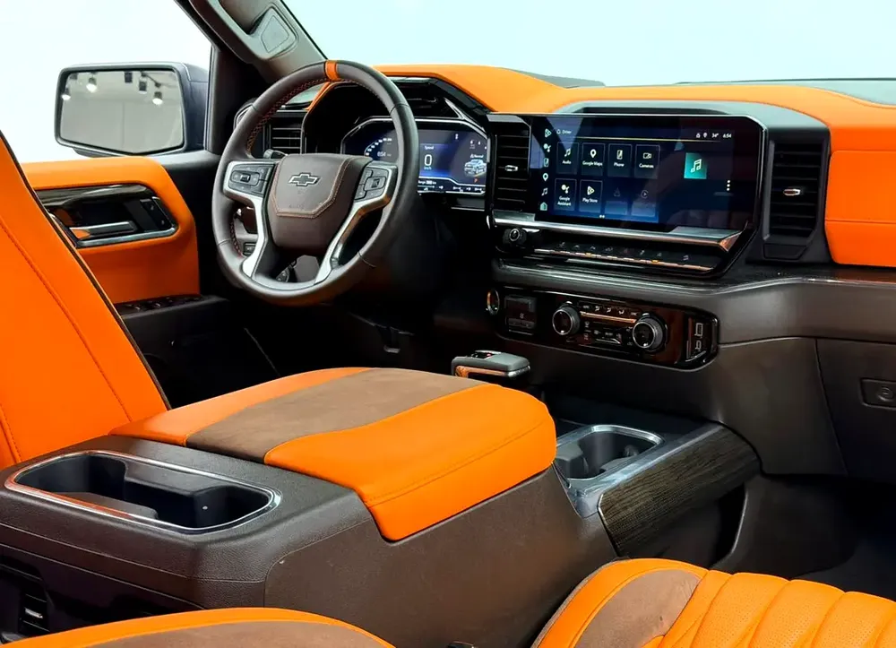 2024 Chevrolet Silverado Trail Boss Z71 Shaheen Edition, 2028 Chevrolet Warranty, Very Low Km, GCC - Image 12