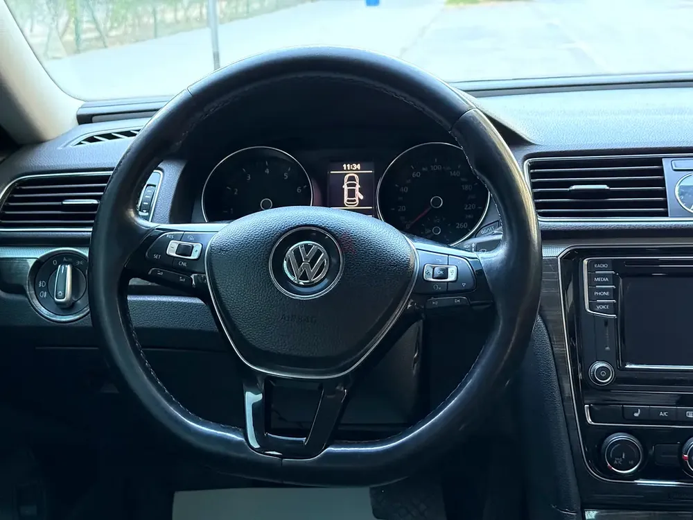 Volkswagen Passat 2016 SE - GCC Specs - Reliable Family Sedan - Image 16