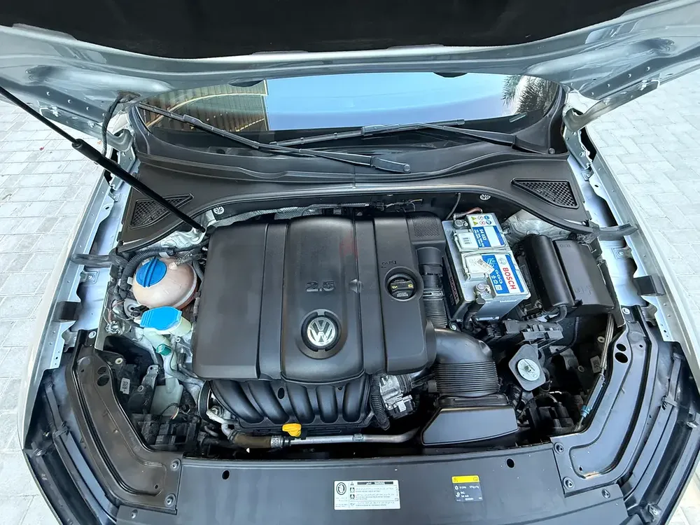 Volkswagen Passat 2016 SE - GCC Specs - Reliable Family Sedan - Image 17
