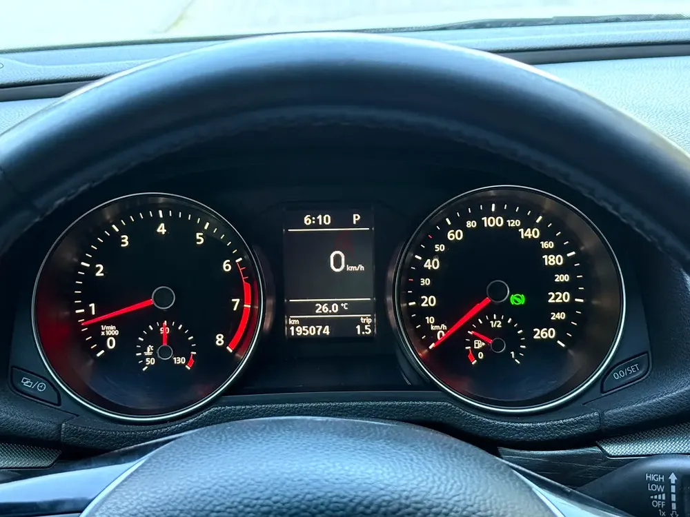 Volkswagen Passat 2016 SE - GCC Specs - Reliable Family Sedan - Image 9