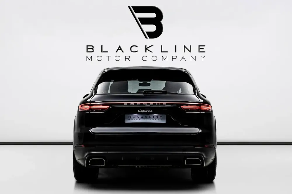 2019 Porsche Cayenne SUV, Blackline Warranty, Full Service History, GCC - Image 4