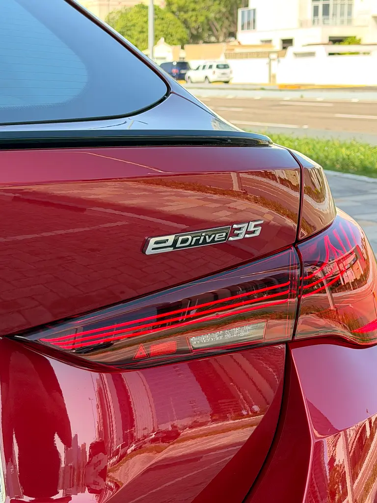 2025 BMW i4 eDrive35 M Sport. 6 Years Free Service/ 5 Years Warranty. Free Insurance / Window tint - Image 11