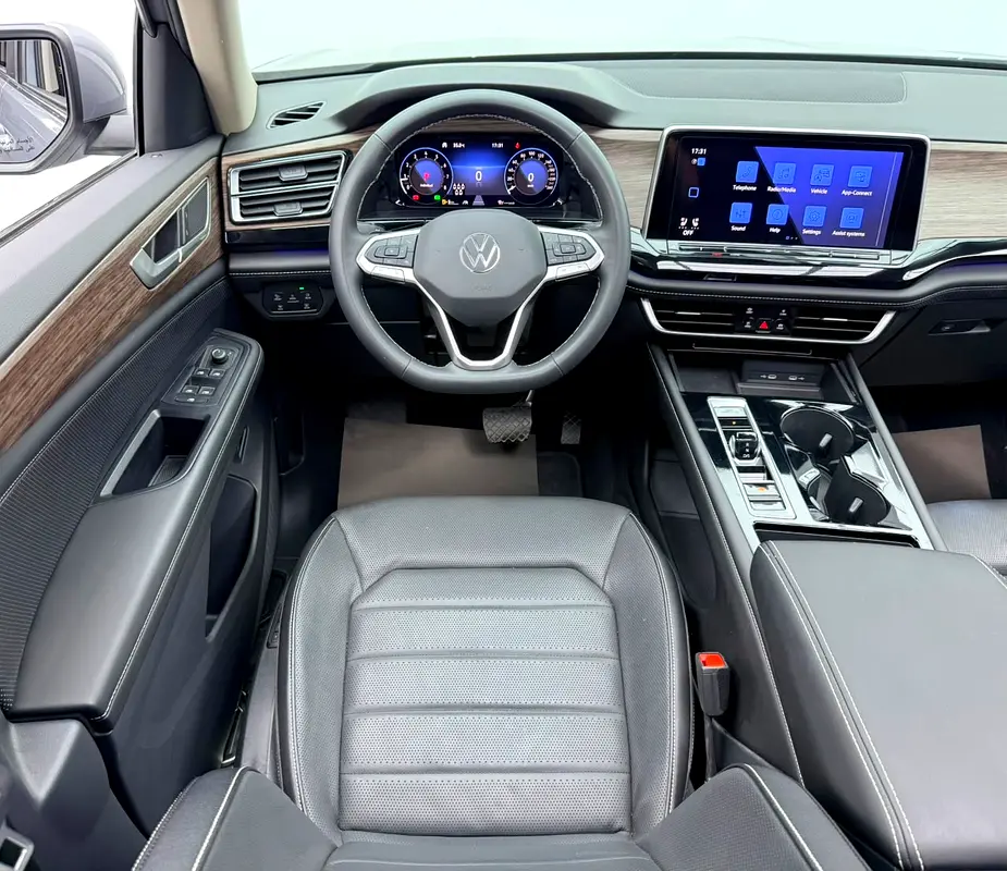2024 Volkswagen Teramont Comfortline, Volkswagen Warranty+Service Contract+Full Service History, GCC - Image 8