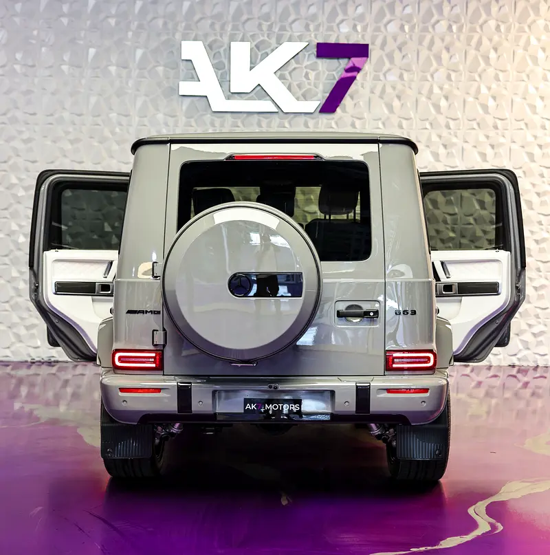 2025 Mercedes-Benz G-Class G 63 AMG - Japanese Specs - GCC Ready - Image 12
