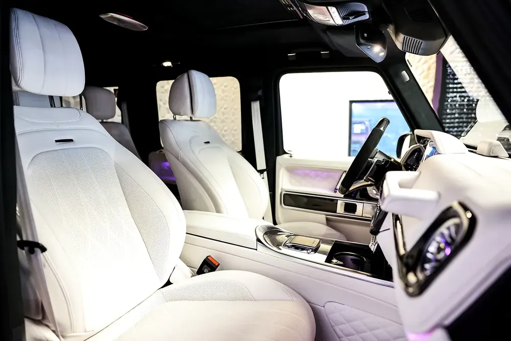 2025 Mercedes-Benz G-Class G 63 AMG - Japanese Specs - GCC Ready - Image 14
