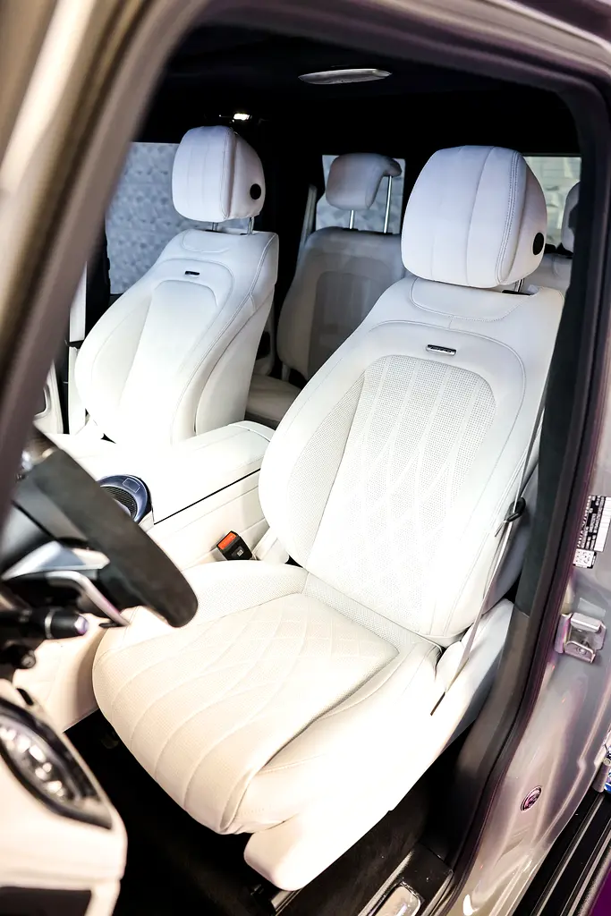 2025 Mercedes-Benz G-Class G 63 AMG - Japanese Specs - GCC Ready - Image 16