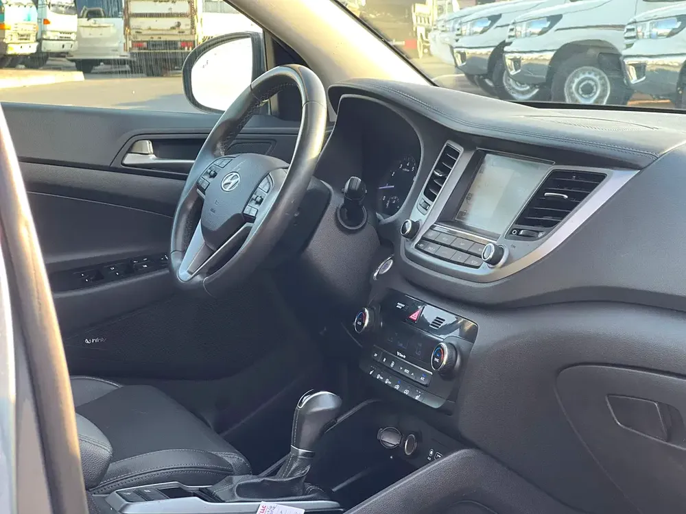 2018 Hyundai Tucson SEL+ 2.0L V4 -  AWD 4x4 - Rear Camera - Leather Seat - Image 14