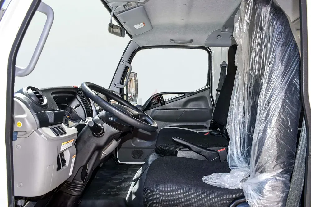 2025 Mitsubishi Canter Double Cabin 3.0L | GCC Specifications - Image 12