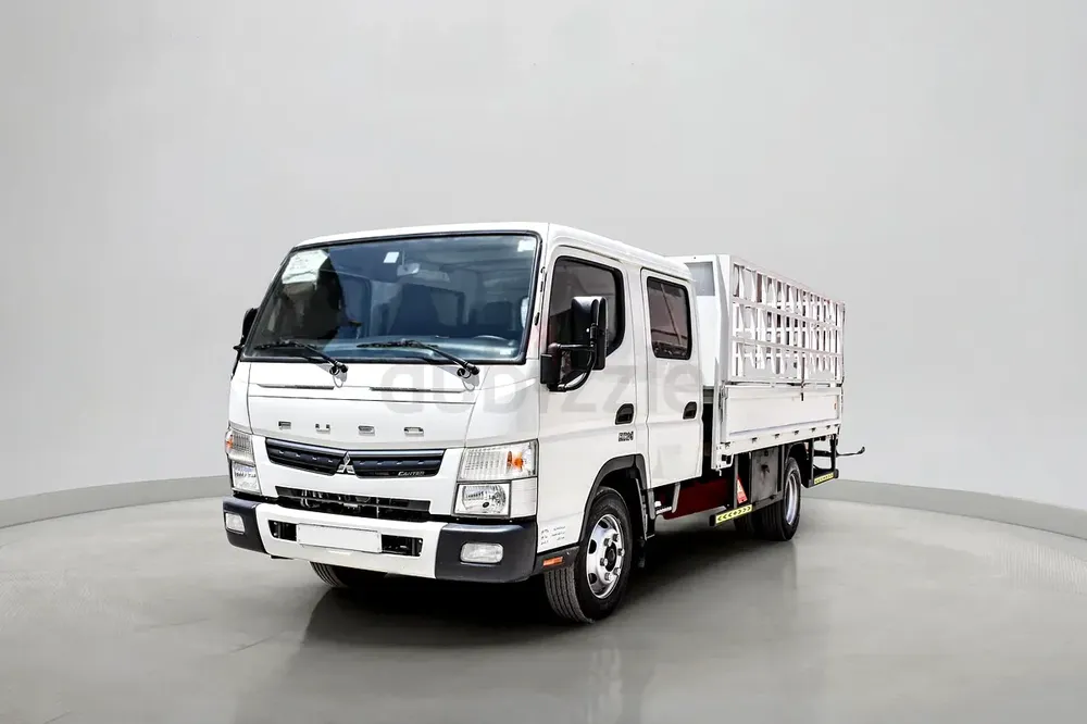 2025 Mitsubishi Canter Double Cabin 3.0L | GCC Specifications - Image 7