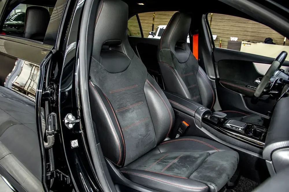 Mercedes-Benz A-Class 35 AMG 2023 - Image 10