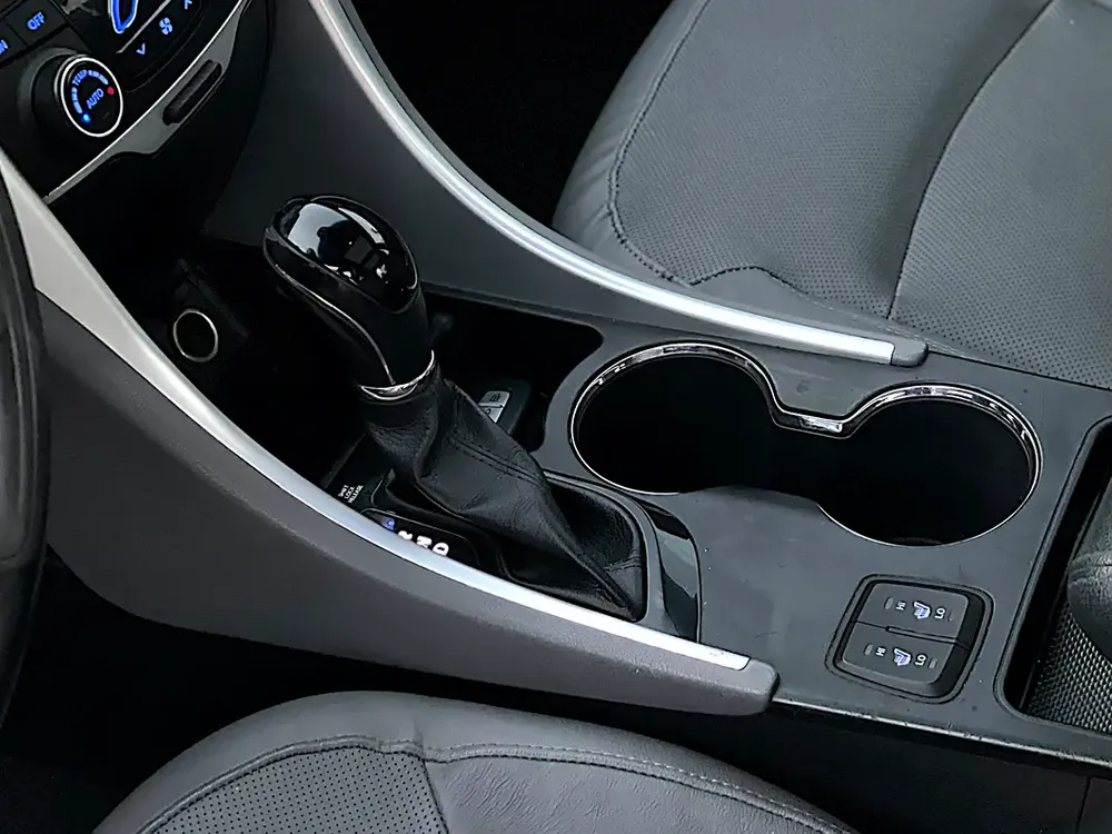 HYUNDAI SONATA | HYBRID | LIMITED | 2.4L V4 | WELL MAINTAINED - Image 14