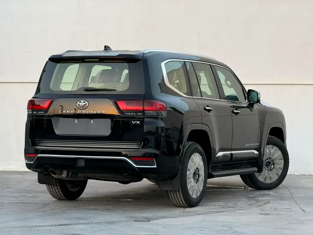 Toyota Land Cruiser 2026 VX - 4.0 Ltr Petrol Engine - GCC Specification - Image 4