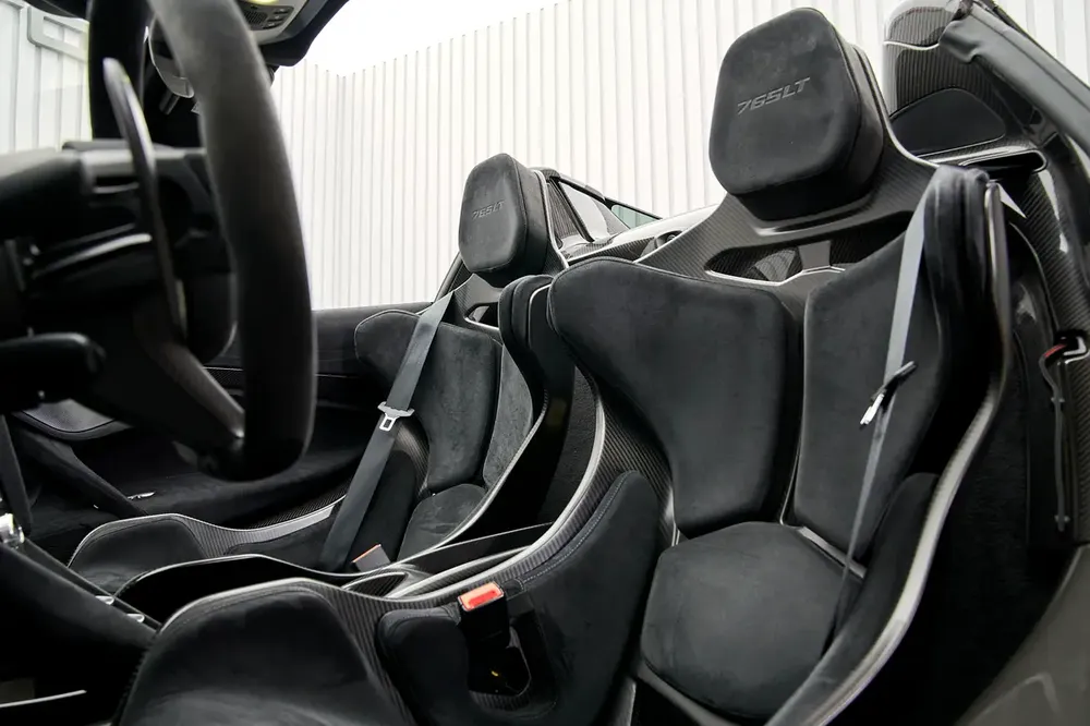 MCLAREN 765LT SPIDER, 2022, GCC, CARBON PACKAGE,DEALER WARRANTY, EXCELLENT CONDITION - Image 19