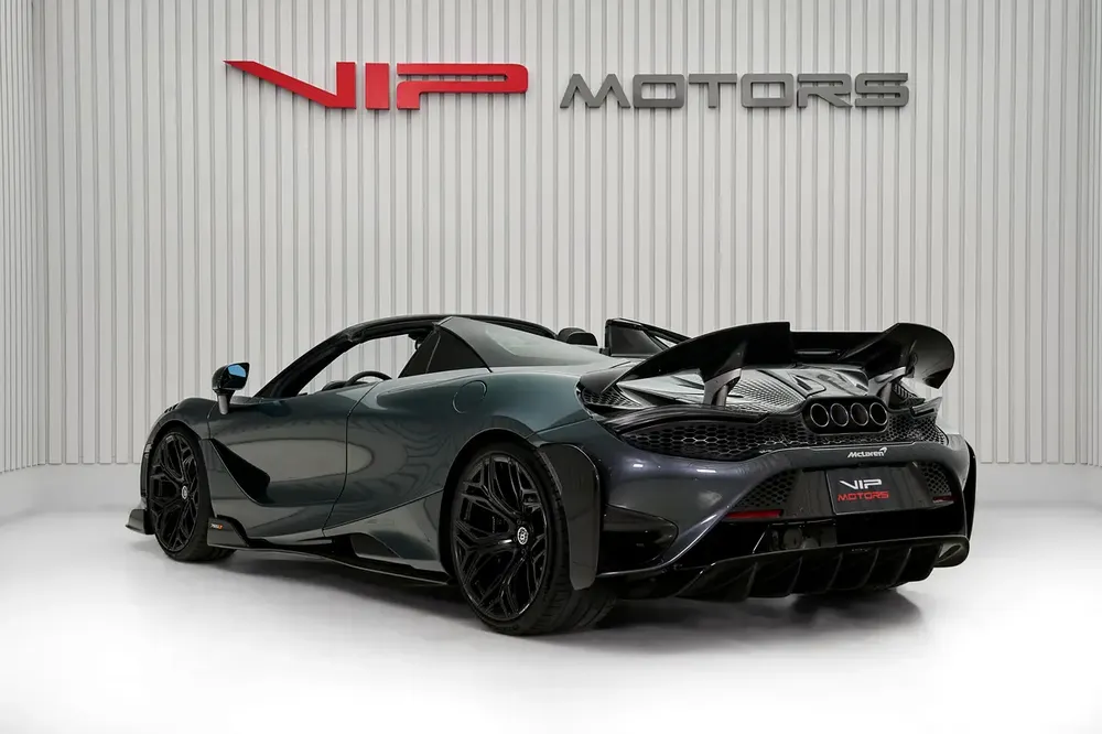 MCLAREN 765LT SPIDER, 2022, GCC, CARBON PACKAGE,DEALER WARRANTY, EXCELLENT CONDITION - Image 6