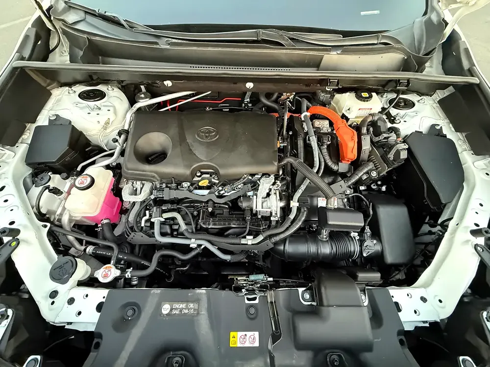 Toyota Rav 4 XLE Hybrid 2021 - American Specs - Well Maintained - Image 15