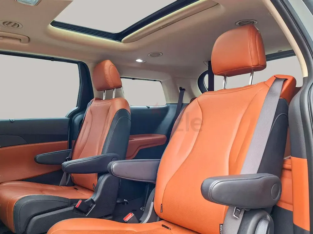 AED 1976/month | 2025 Kia Carnival  | GCC Specs | Ref#449009 - Image 12