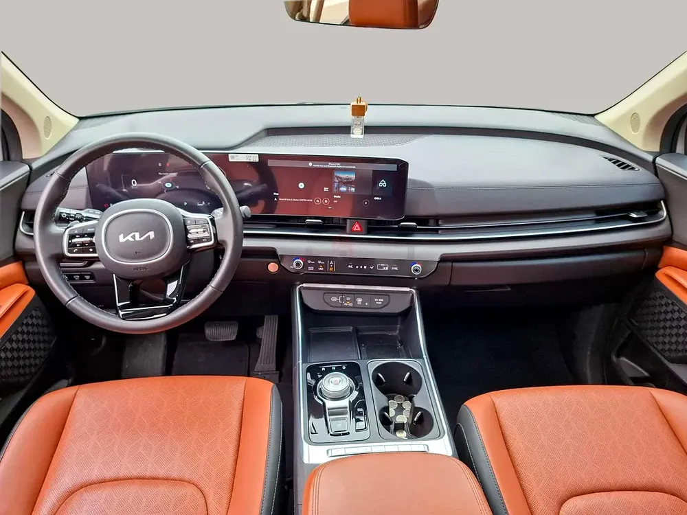 AED 1976/month | 2025 Kia Carnival  | GCC Specs | Ref#449009 - Image 9