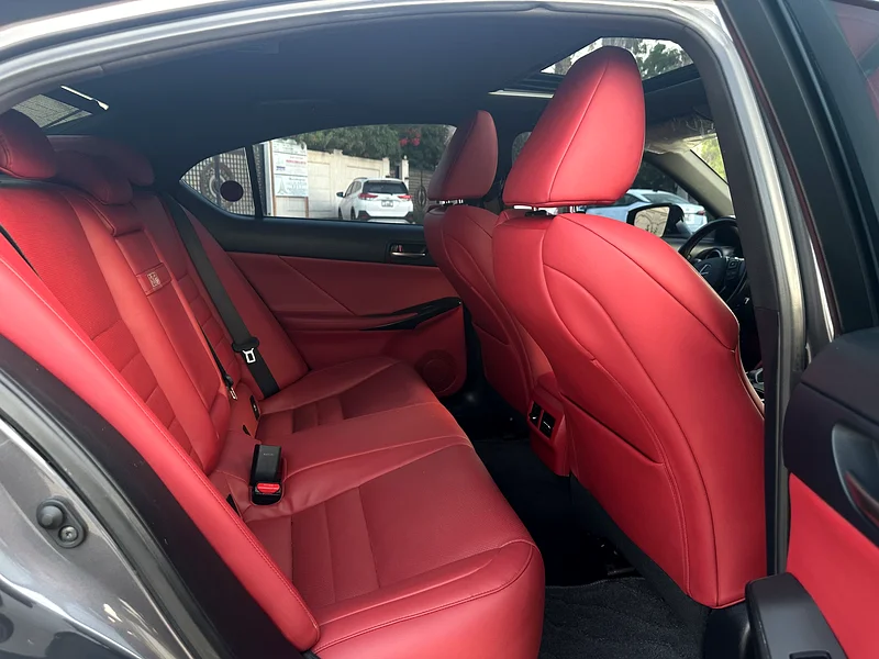 LEXUS IS350 F SPORT PACKAGE 2022 VERY LOW K.M ONLY 16000 FULL OPTION GCC - Image 10