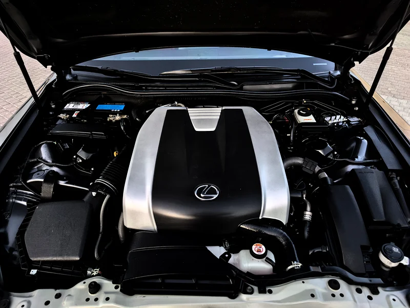 LEXUS IS350 F SPORT PACKAGE 2022 VERY LOW K.M ONLY 16000 FULL OPTION GCC - Image 16