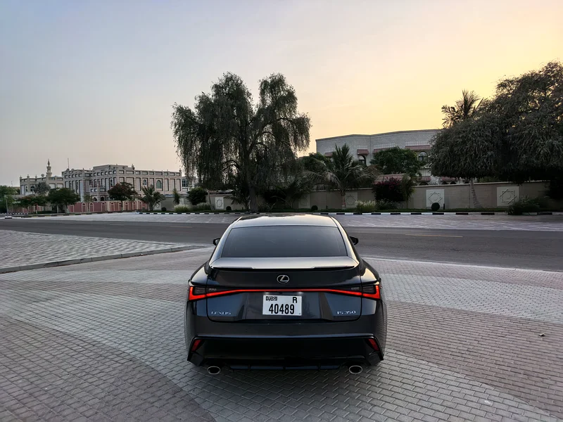 LEXUS IS350 F SPORT PACKAGE 2022 VERY LOW K.M ONLY 16000 FULL OPTION GCC - Image 4