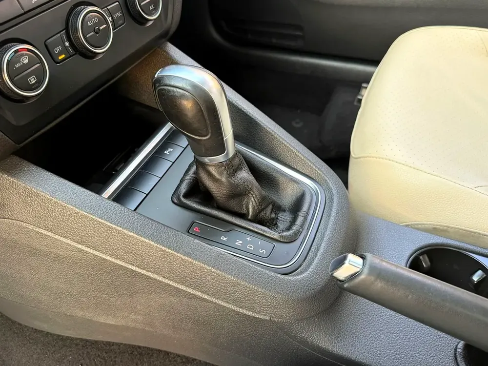 🔥 2018 Volkswagen Jetta SE 2.5L | GCC Specs | Stylish | Fuel Efficient | Excellent Condition 🔥 - Image 16