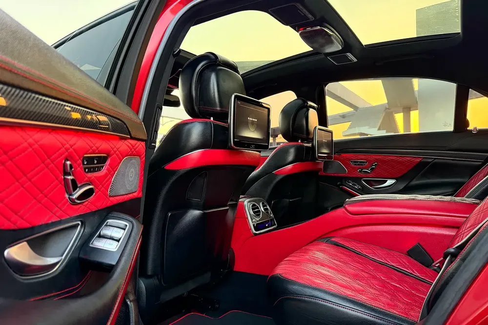 Mercedes Benz Brabus 850 2015 GCC Specifications (2 Keys / Single Owner) - Image 10