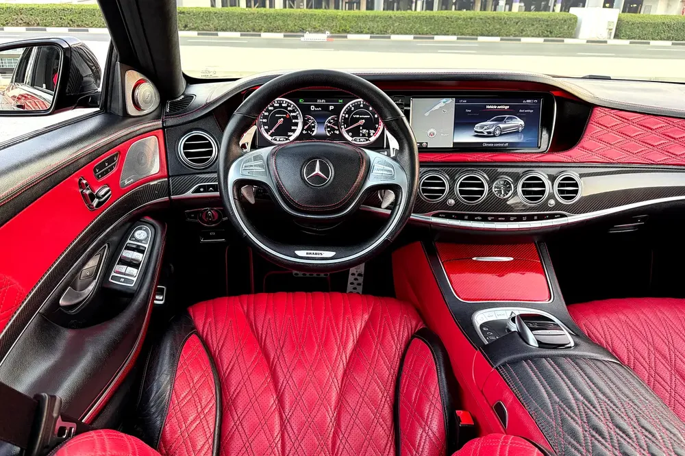 Mercedes Benz Brabus 850 2015 GCC Specifications (2 Keys / Single Owner) - Image 11