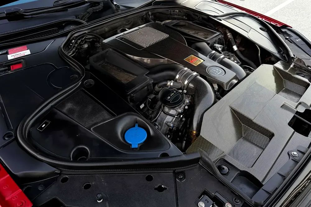 Mercedes Benz Brabus 850 2015 GCC Specifications (2 Keys / Single Owner) - Image 20