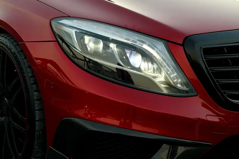 Mercedes Benz Brabus 850 2015 GCC Specifications (2 Keys / Single Owner) - Image 7