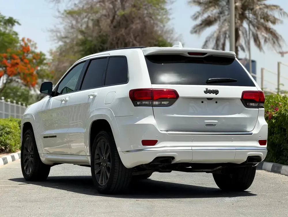 Jeep Grand Cherokee Overland Plus 2019 (Full Option – Low Mileage – Excellent Condition) - Image 7