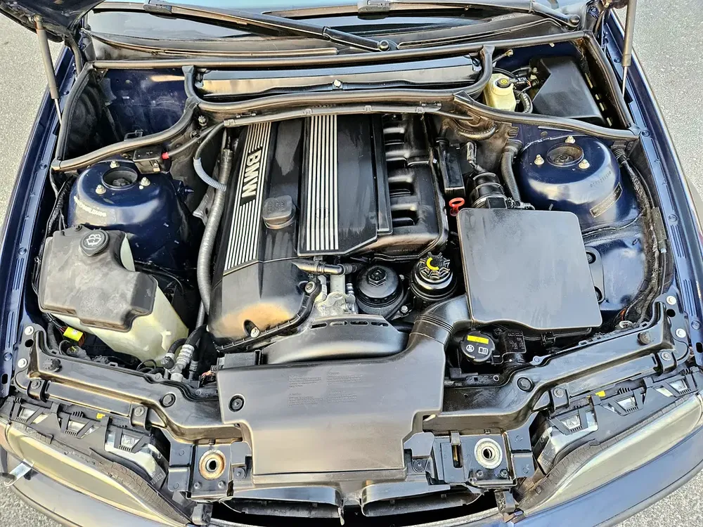 BMW 325I 2002 JAPAN IMPORTED - Image 19