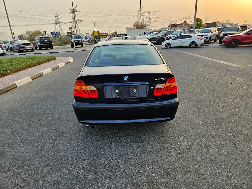 BMW 325I 2002 JAPAN IMPORTED - Image 4