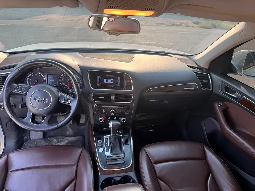 Audi Q5 2016 S LINE GCC Full option BEST CONDITION - Image 6