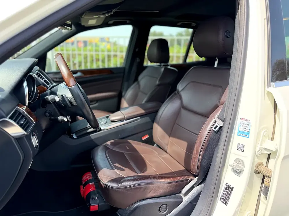 2014 ll ML 350 Amg ll Gcc ll Full Option ll 100,000Km - Image 5
