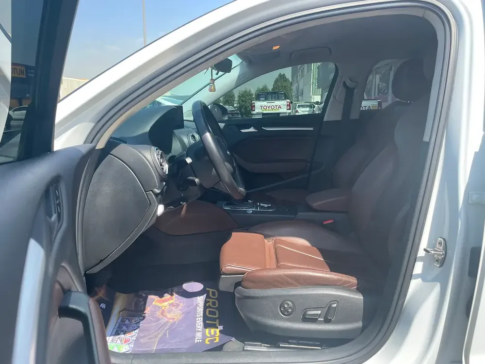 Volkswagen Touareg Comfortline 2014 - GCC Specs - Excellent Condition! - Image 13