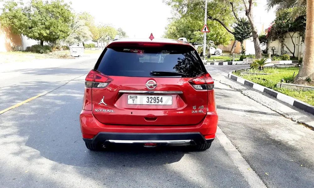 Nissan Xtrail SL Top 2018 Model No1 Option Sunroof Leather Seat GCC Fully Automatic Family used Sale - Image 13