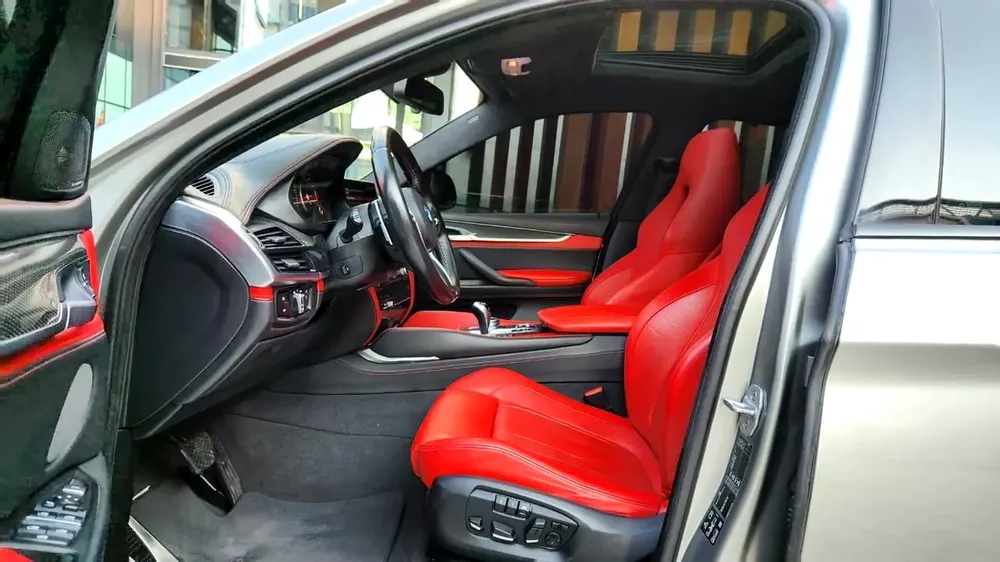2018 BMW X6M full agency service + bmw service contract till 2026|| ORIGINAL PAINT carplay - Image 14