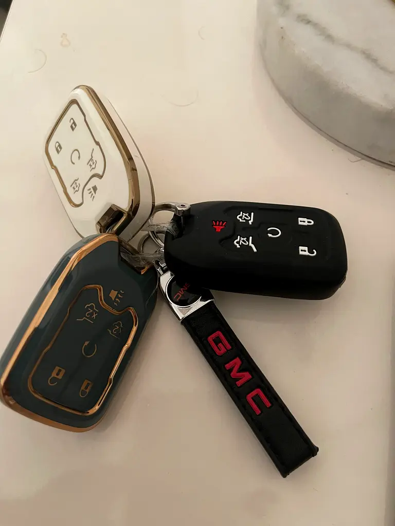 GMC YUKON SLT - Image 20