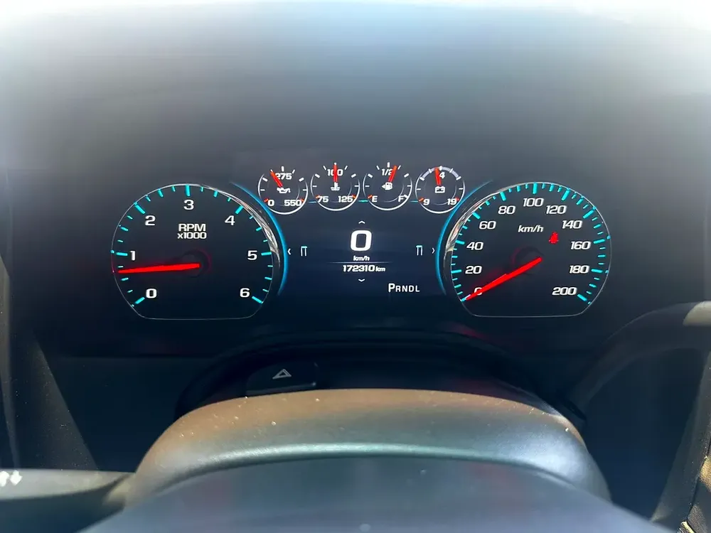 GMC YUKON SLT - Image 8