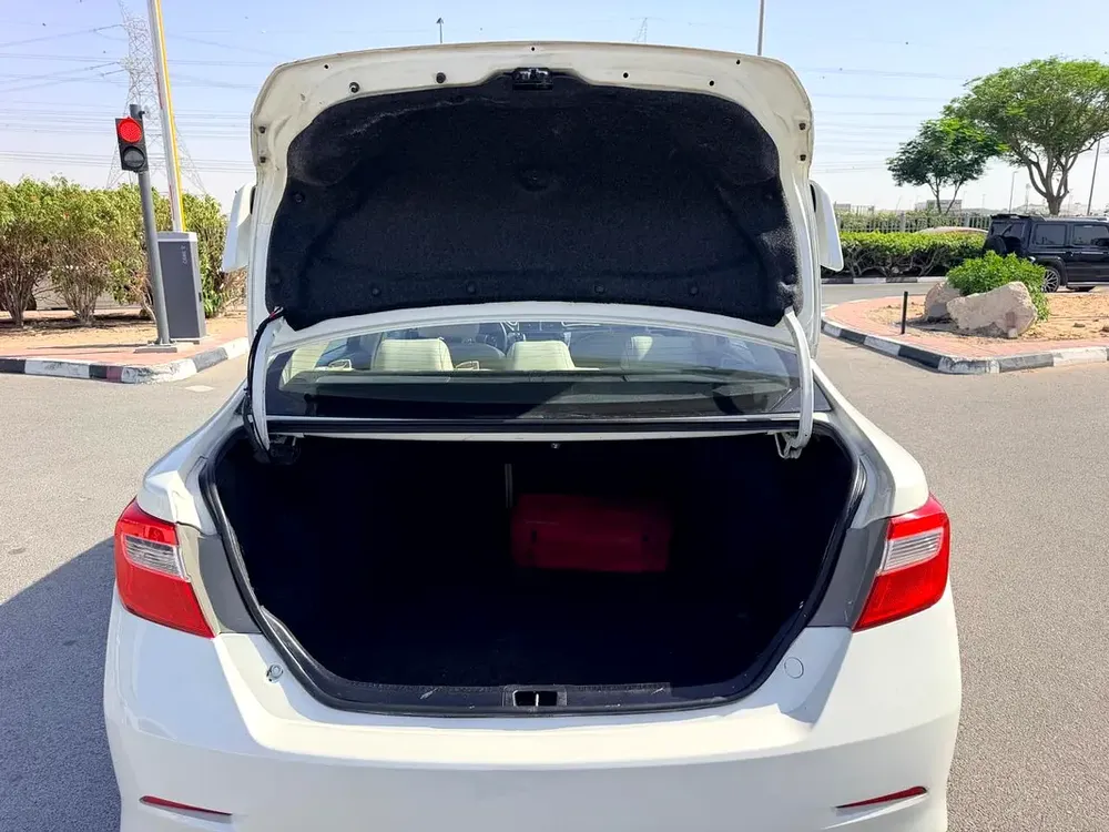 Toyota Aurion 2013 Grande GCC Specs - Pristine Condition - Image 9