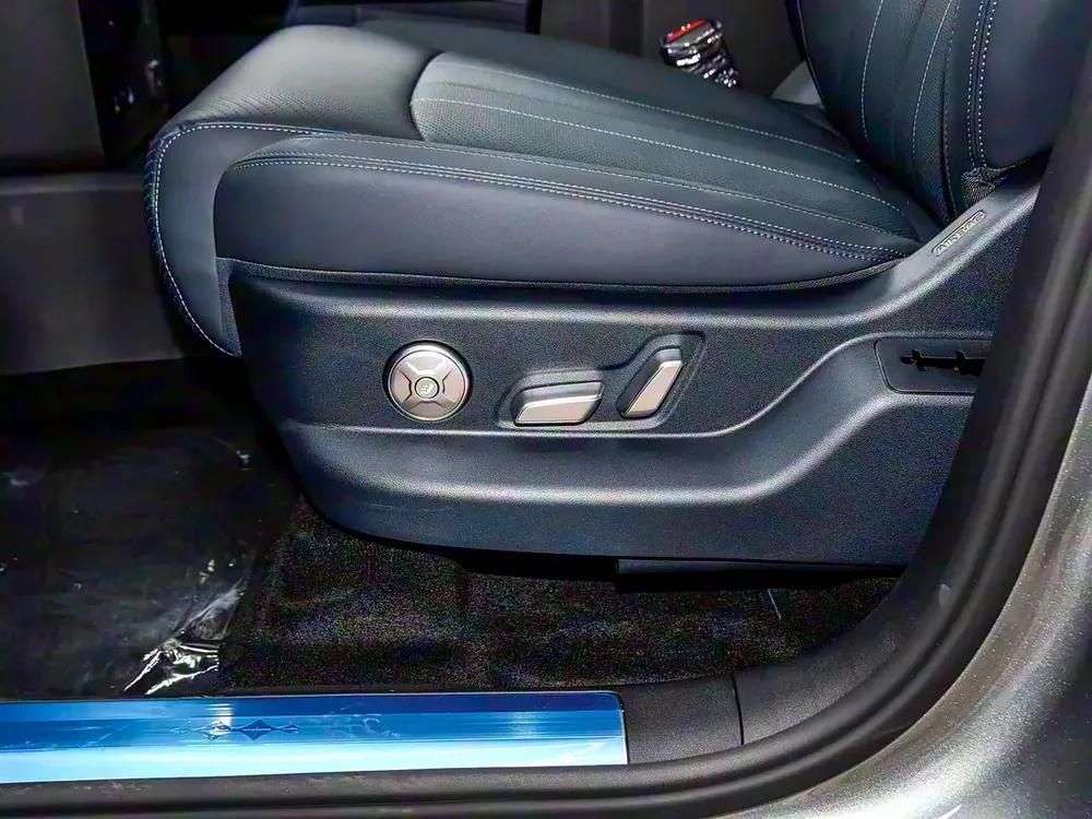 Leopard Titanium 7 190km Ultra - Image 18