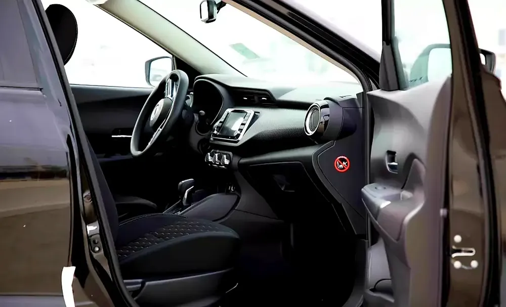 Nissan Kicks 2024 0% D:P  Insurancec & Registration free EMI starts 875 - Image 12