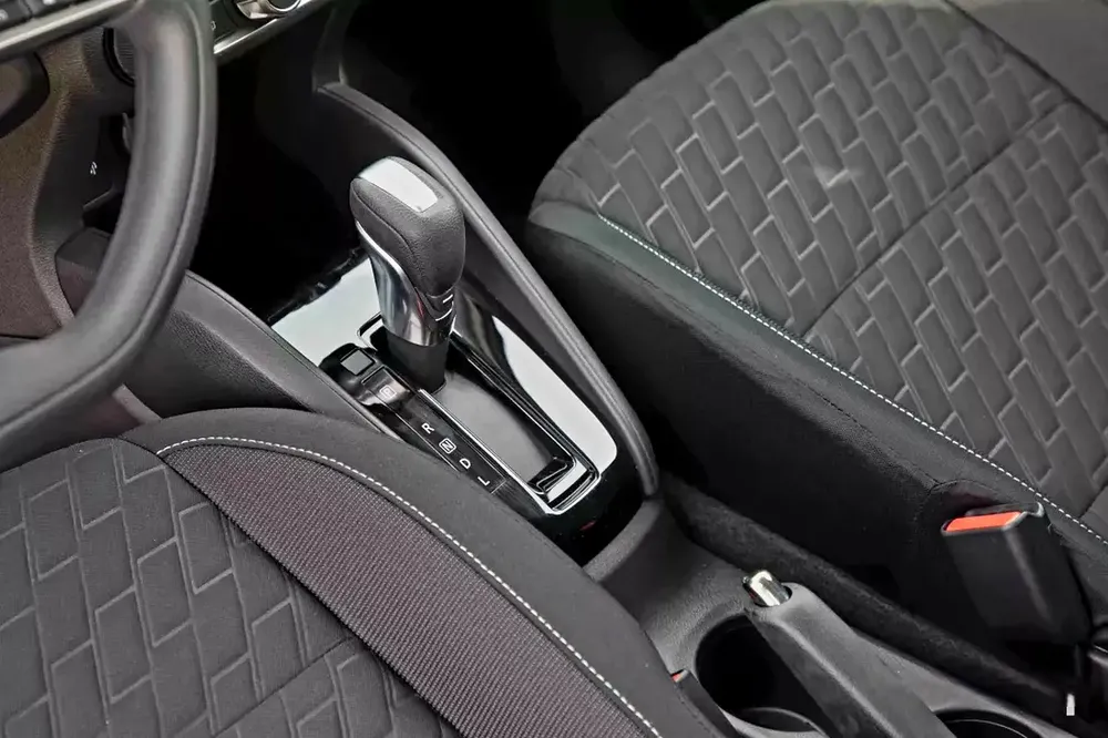 Nissan Kicks 2024 0% D:P  Insurancec & Registration free EMI starts 875 - Image 17