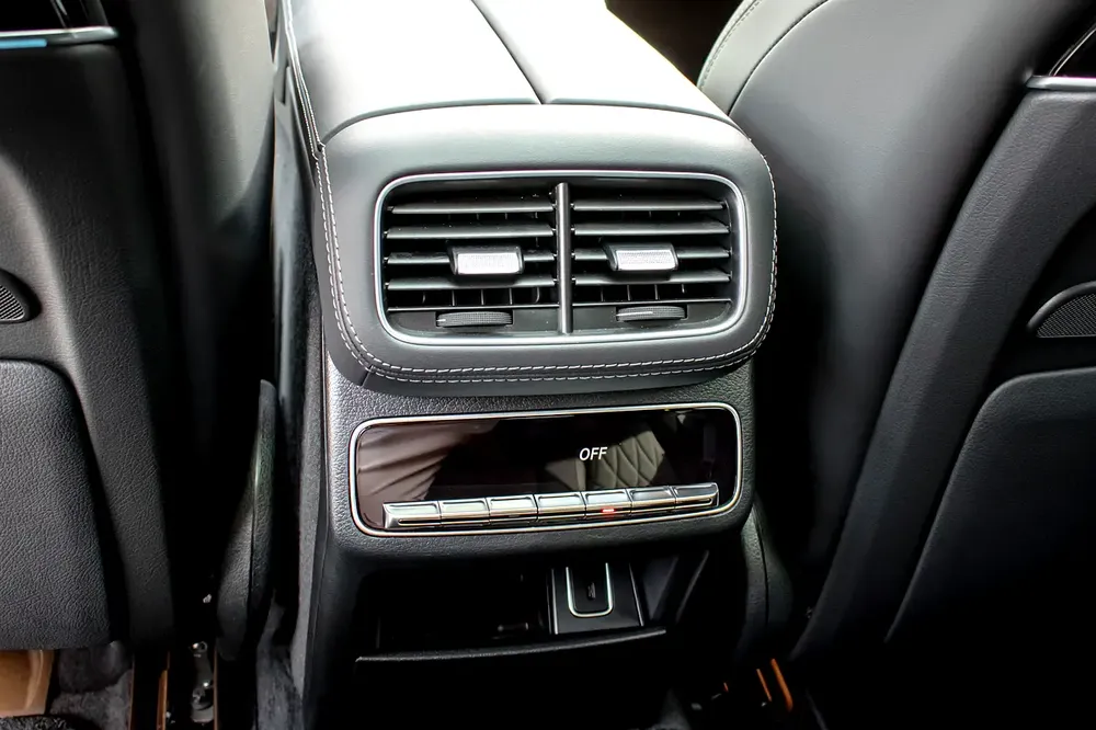 GLE 63 S 4MATIC+ AMG | 8,000 KM Only | Fresh Import | Excellent Condition - Image 19