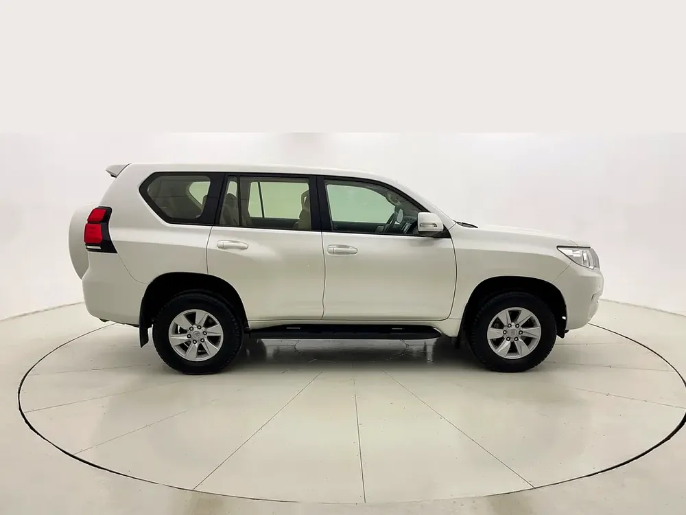 AED 2,147/month | 0 DP | Free 3 Months Warranty | Service History | TOYOTA LAND CRUISER PRADO 2023 - Image 5
