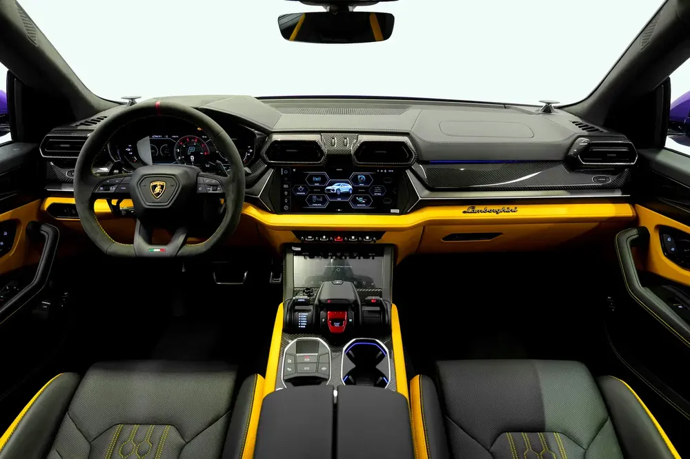 Lamborghini URUS SE 2025 | Certified Pre-Owned | Dealer Warranty | Service Contract - Image 7