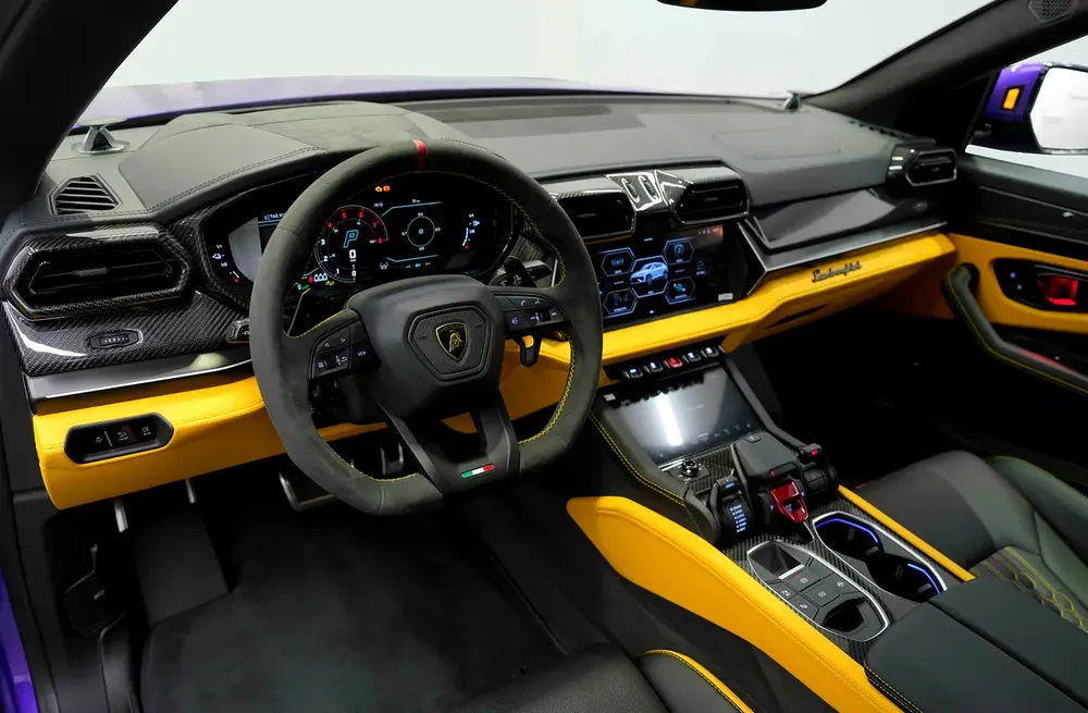 Lamborghini URUS SE 2025 | Certified Pre-Owned | Dealer Warranty | Service Contract - Image 9