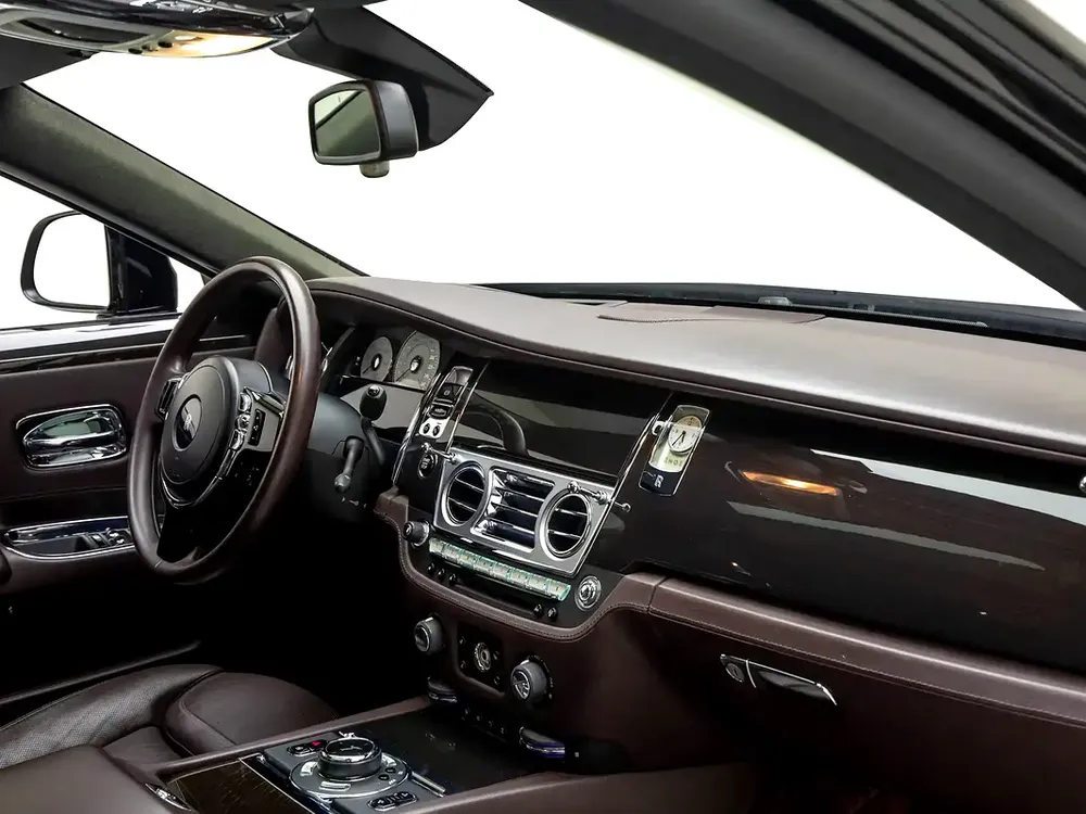 2016 | Rolls Royce | Ghost | GCC Spec - Image 10