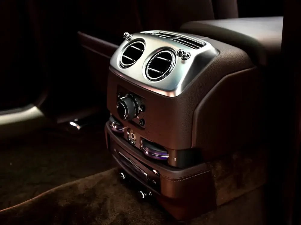 2016 | Rolls Royce | Ghost | GCC Spec - Image 17