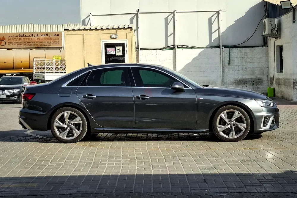 AED 1277/month | 2020 Audi A4 35 TFSI S-line | GCC Specs | Ref#375433 - Image 4
